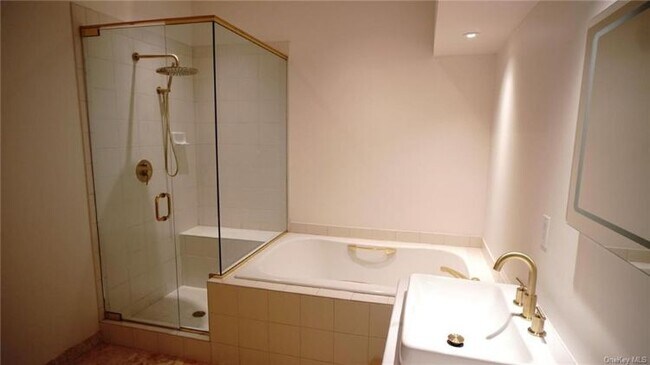 Foto del edificio - 138 Doral Greens Dr W