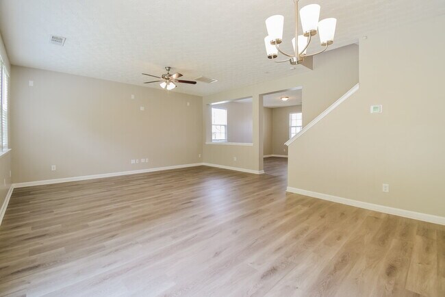 Foto del edificio - 2010 Valley Creek Dr