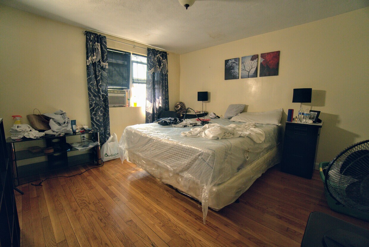 7 Russell St, Everett, MA 02149 Townhouse for Rent in Everett, MA