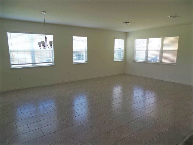 Building Photo - Vineyards in Windermere