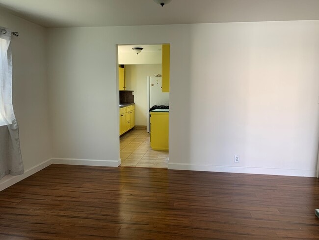 Building Photo - 2520 Virginia Ave