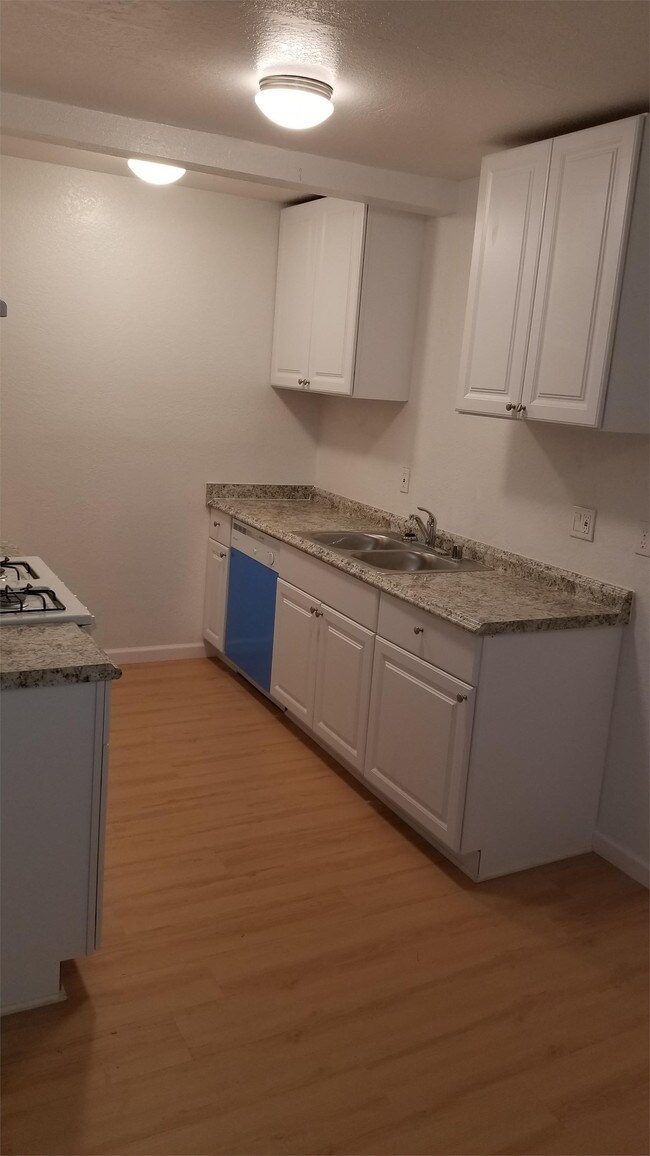 Foto del edificio - 6952 Westpark Pl