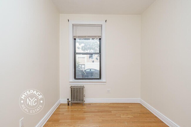 Building Photo - 560 Prospect Pl