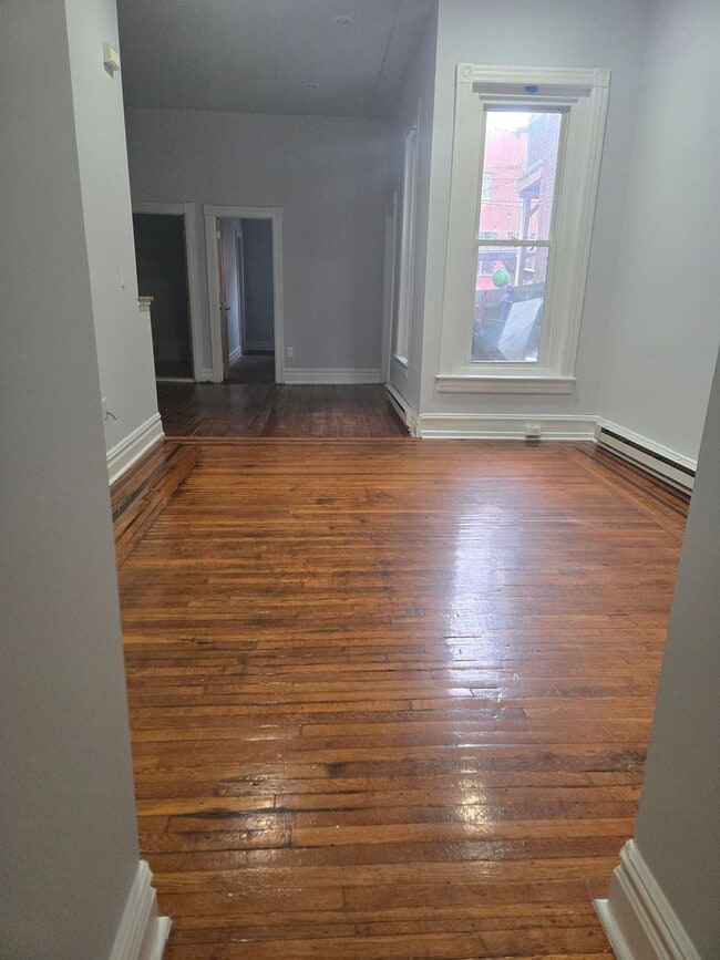 Building Photo - 113 N 11th St