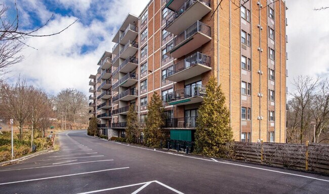 Foto del edificio - 1815 William Howard Taft Rd