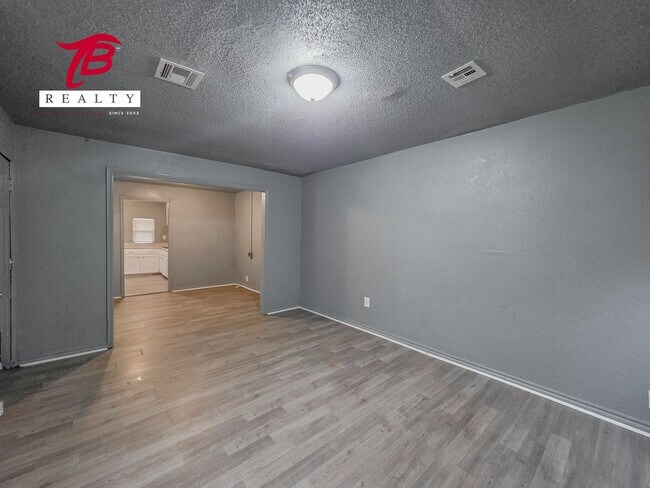 Foto del edificio - Charming 3 Bed home for lease!