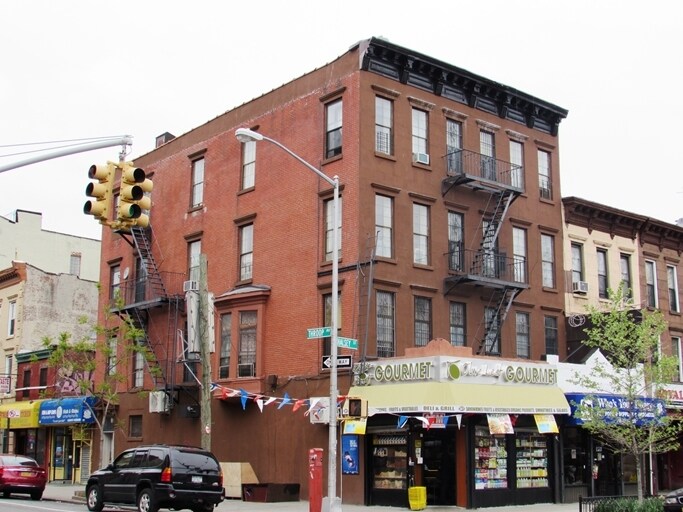 Building Photo - 301 Halsey St