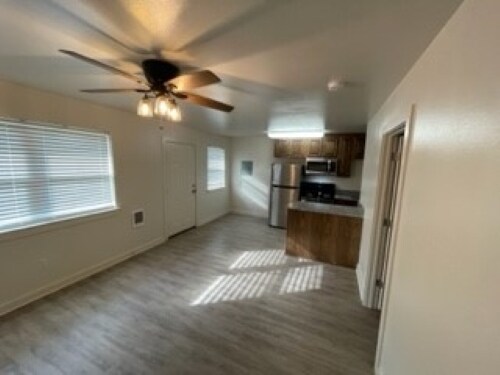 Foto del edificio - 45496 Sciara Ln