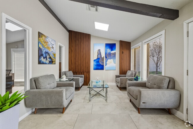 Lobby Photo - Spring Rose