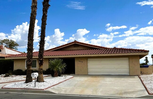 Foto del edificio - MLCC 3 Bedroom 2 Bath