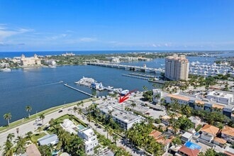 Building Photo - 917 N Flagler Dr