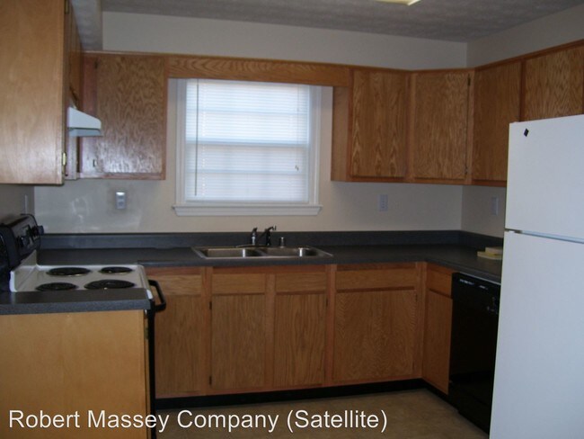 Building Photo - 110 Hurstfield Dr