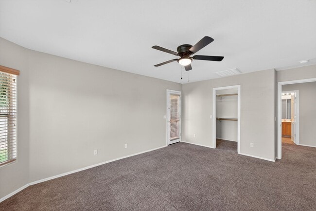 Building Photo - Spacious Gilbert Corner Lot Rental with 4 Bedrooms, Vaulted Ceilings & Private Backyard Retreat