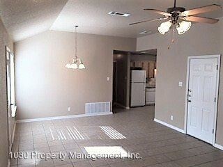 Building Photo - 4810 Heather Ln