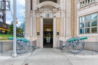 Building Photo - 426 University Ave