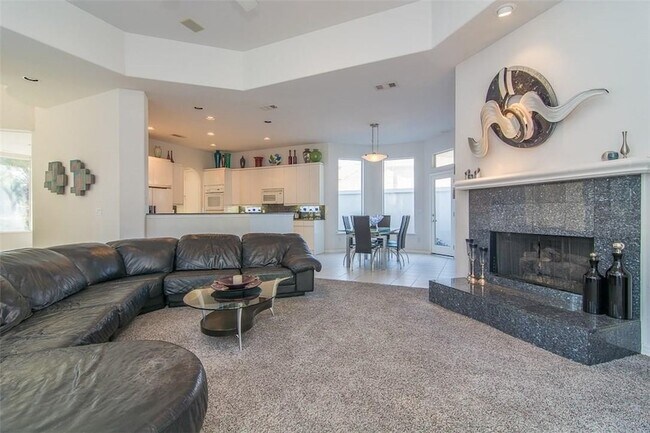 Foto del edificio - 18007 Rock Branch Dr