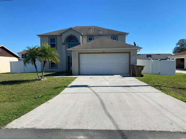 Foto del edificio - 217 Chadworth Dr