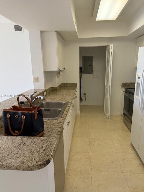 Building Photo - 19501 W Country Club Dr