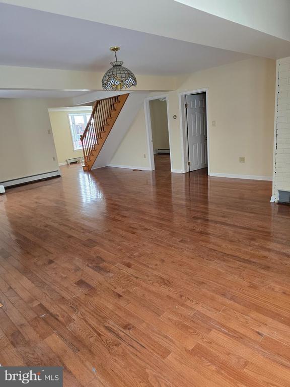 Foto del edificio - 7826 Bodkin View Dr