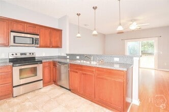 Building Photo - 1040 Canyon Oak Loop