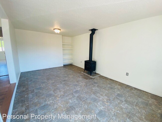 Foto del edificio - 2 br, 1 bath House - 1912 W 37th St