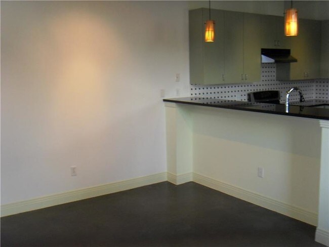 Foto del edificio - 1503 E 13th St