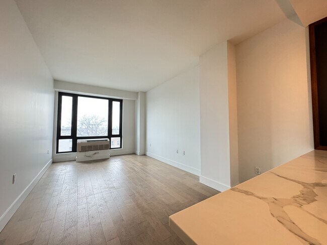 Foto del edificio - 635 4th Ave Ave