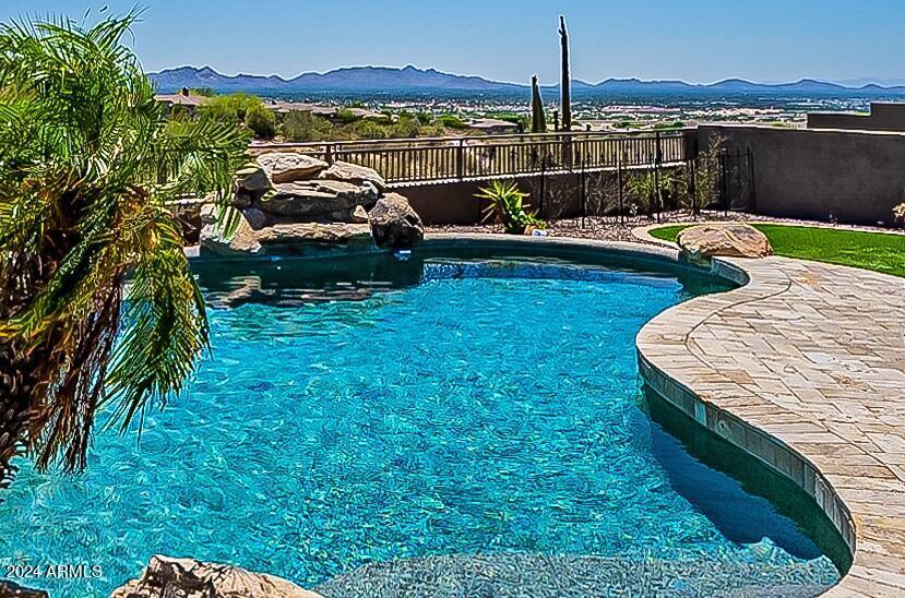 Foto principal - 11067 E Butherus Dr