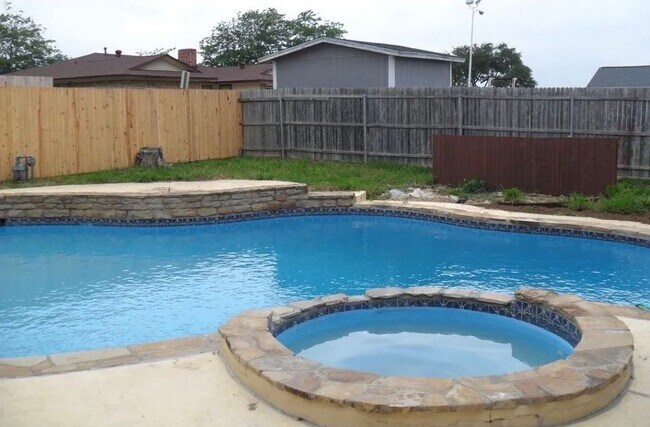 Foto del edificio - 1615 Springbrook St