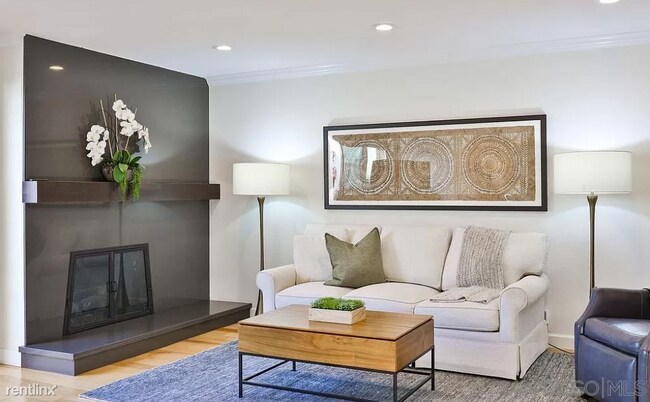 Foto del edificio - 3 br, 2.5 bath Townhome - 4140 Loma Rivier...