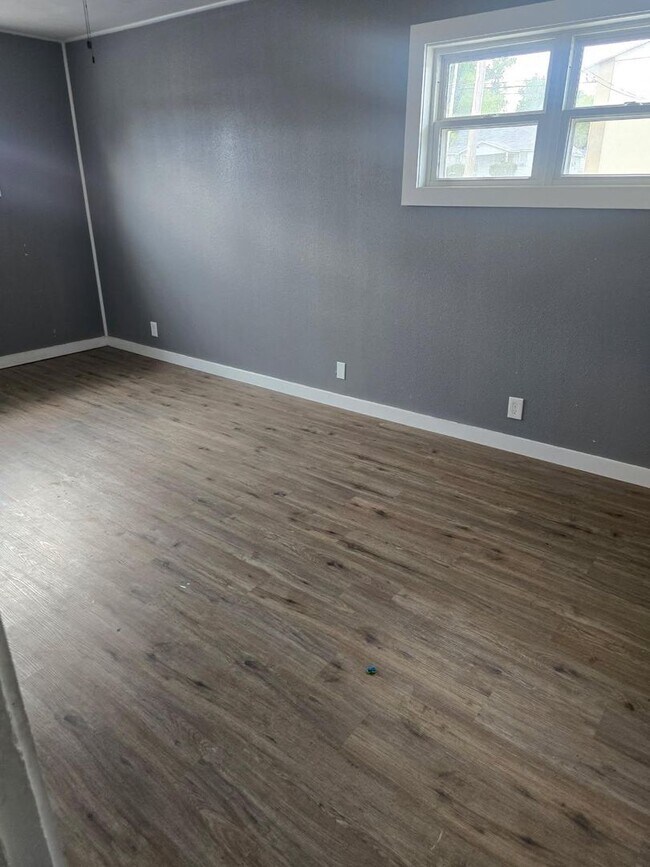 Foto del edificio - Newly Renovated 2 Bed 1 Bath
