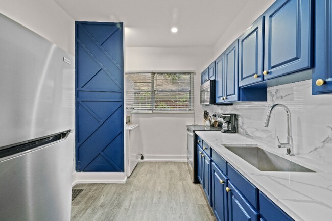 Foto del edificio - 2009 W Dekle Ave