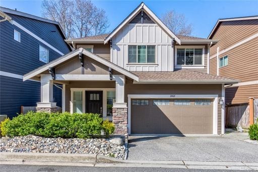 Primary Photo - BACK ON MARKET! Spacious Spirit Ridge Home...
