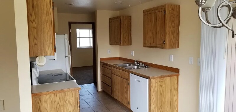 Foto principal - 712 Avenue B