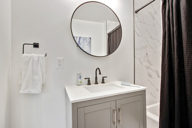 Foto del edificio - 34 Livingston St