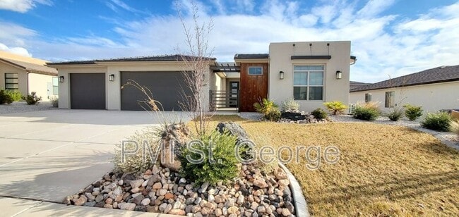 Building Photo - 3040 E Lavatera Dr