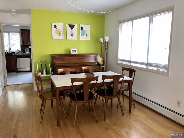 Foto del edificio - 2464 8th St