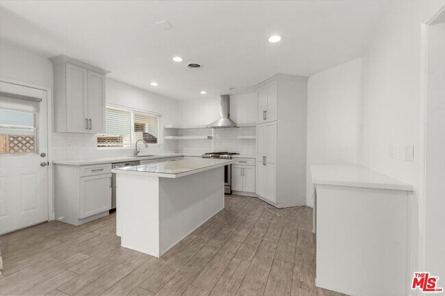 Foto del edificio - 262 MacDonald St