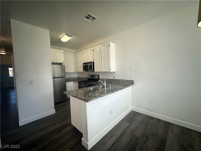 Foto del edificio - 4730 E Craig Rd