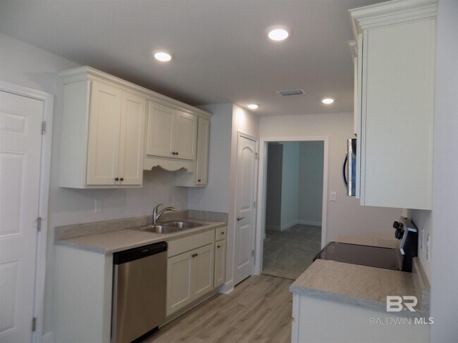 Foto del edificio - 8843 Allay Ln