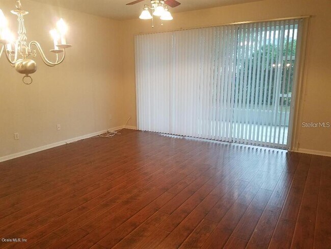 Foto del edificio - 4425 SW 52nd Cir