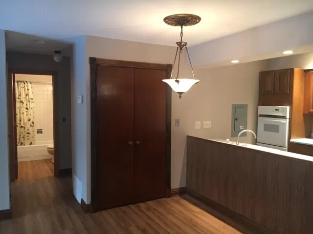Foto del edificio - 1565 Quaker Ln