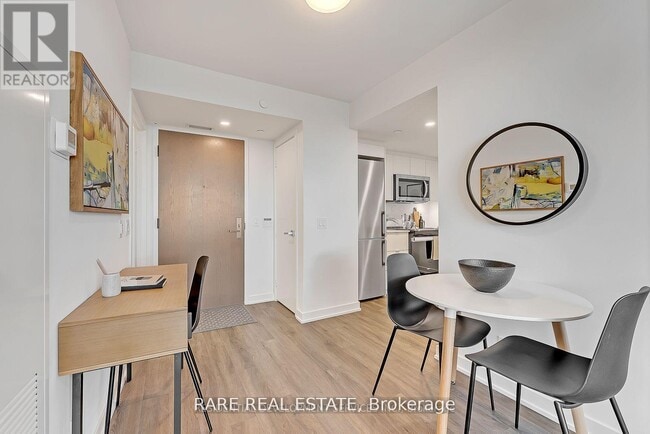 Building Photo - 30 Tretti Wy