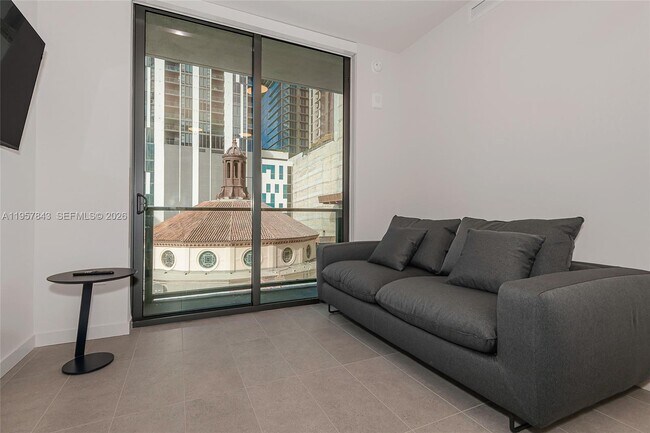 Foto del edificio - 121 NE 5th St