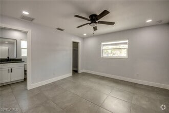 Building Photo - 4312 S Pacific Cir
