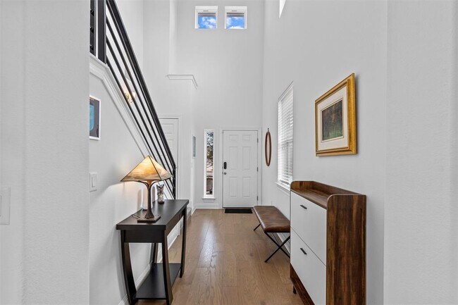 Building Photo - 6201 Pine Leaf Trail