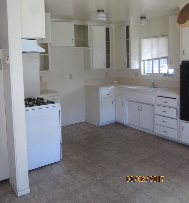 Foto del edificio - 119-119 W Locust Ave