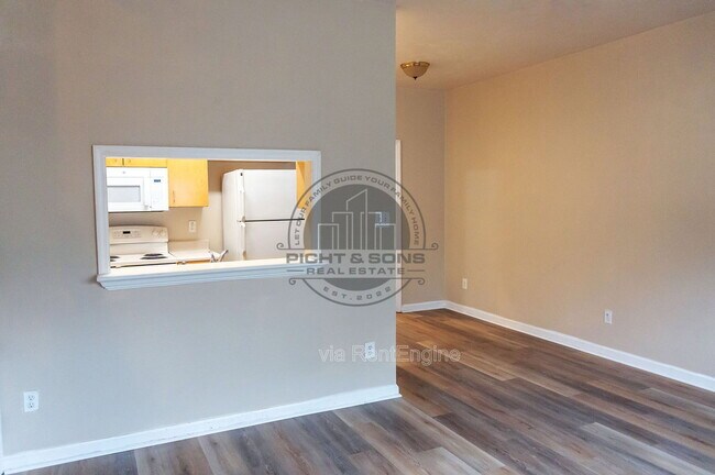 Foto del edificio - 2403 Hartsfield Rd