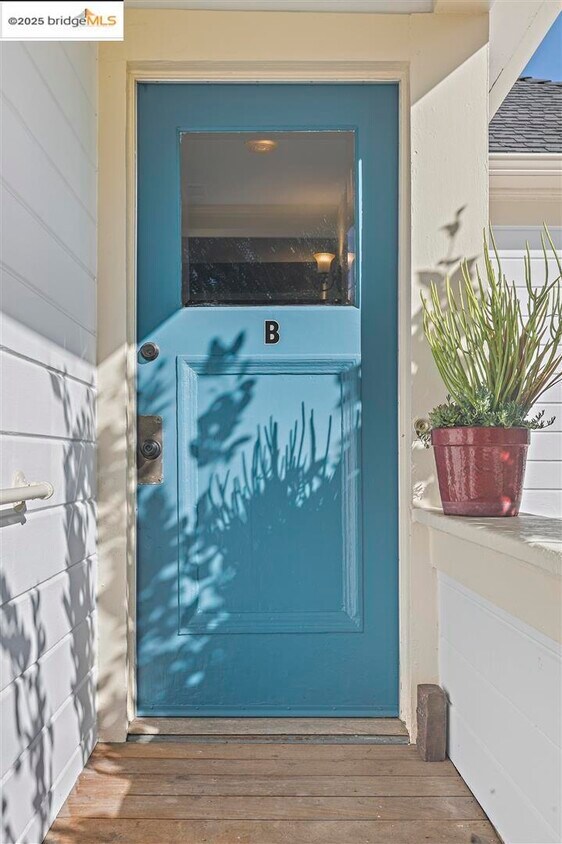 Foto principal - 2439 Tenth St