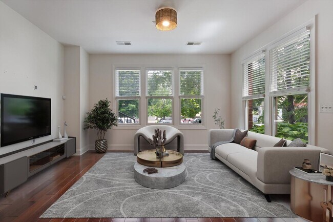 Building Photo - 1229 4th Ave N Nashville, TN 37208
